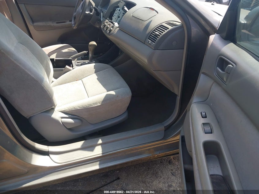 2003 Toyota Camry Le