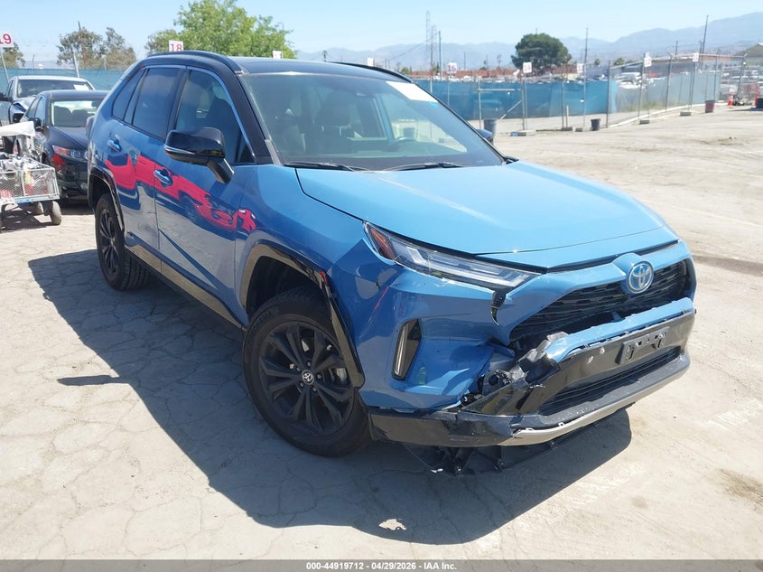 TOYOTA RAV4 HYBRID XSE 2022