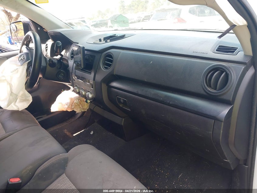 2016 Toyota Tundra Sr 5.7L V8