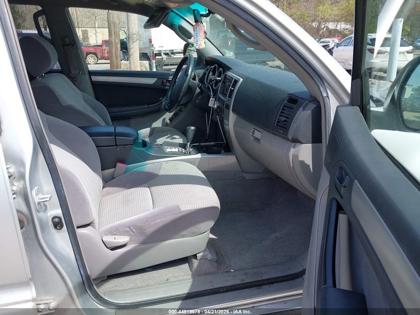 2005 Toyota 4Runner Sr5 V6