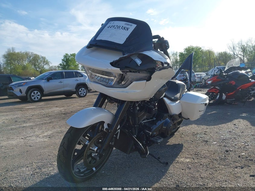 2024 HARLEY-DAVIDSON ROAD GLIDE SPORT_BIKE 2