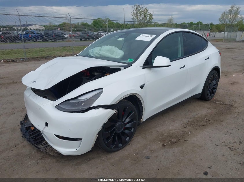 2022 TESLA MODEL Y ELECTRIC(VIN: 7SAYGDEF0NF448138