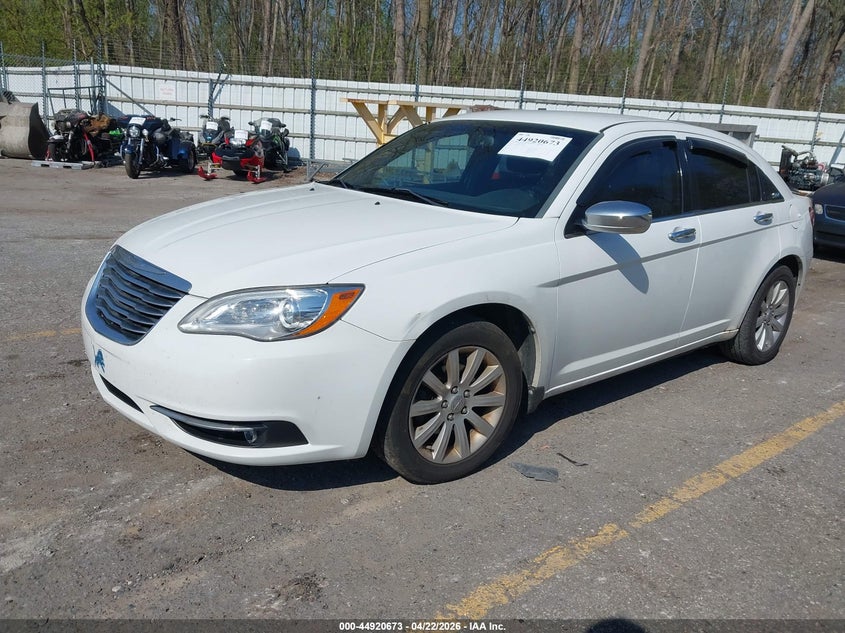 2013 Chrysler 200 Limited 1C3CCBCG4DN744044 photo 1