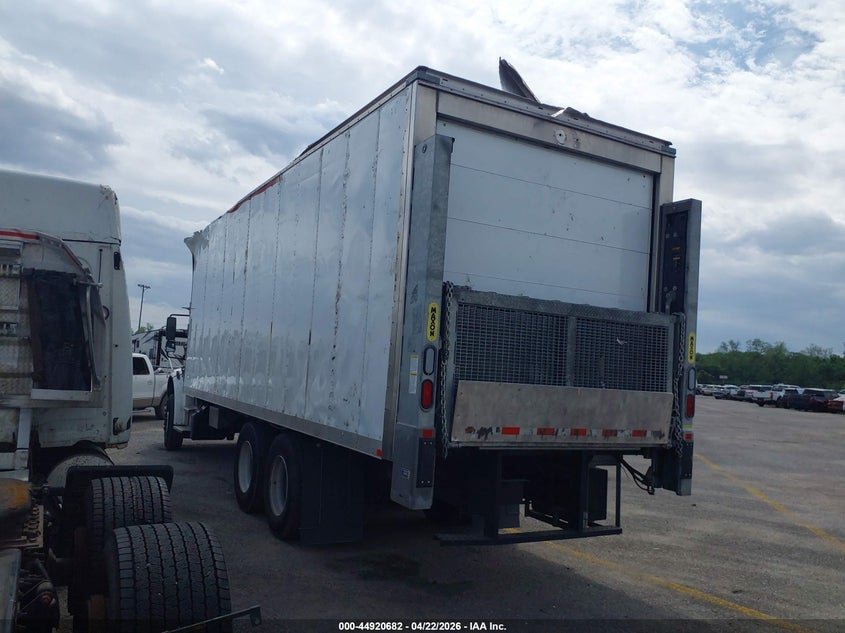 2025 FREIGHTLINER M2 106 auction photo 3