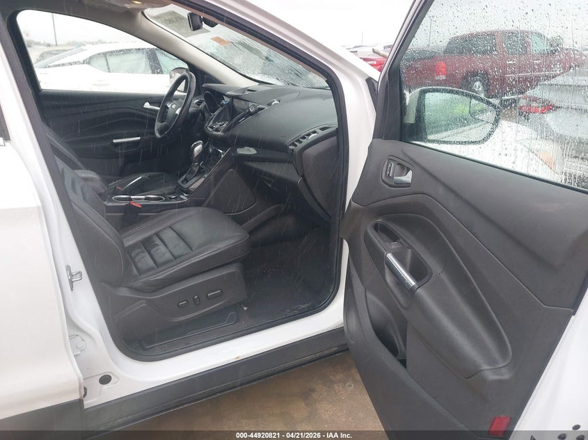 2016 FORD ESCAPE auction photo 5
