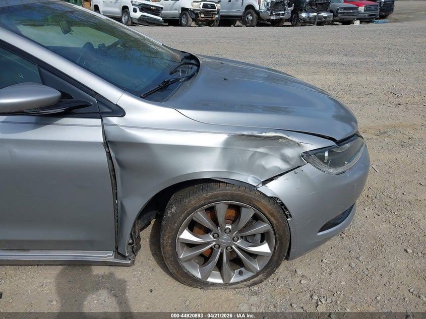 2015 CHRYSLER 200 auction photo 6