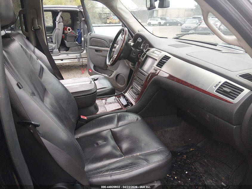 2010 Cadillac Escalade Premium