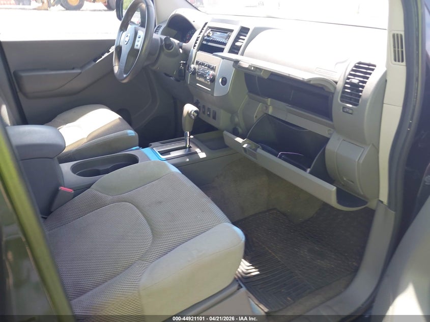2010 Nissan Frontier Se