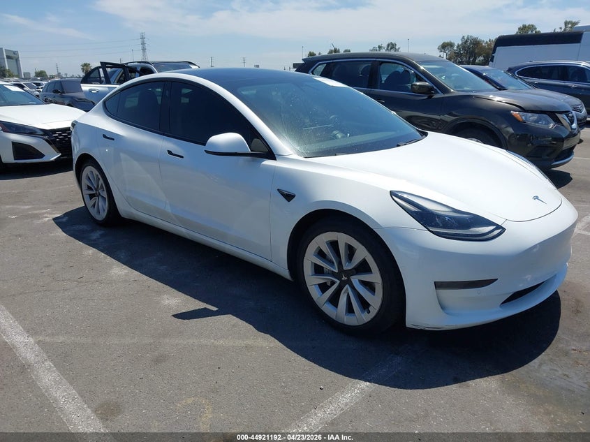 2021 Tesla Model 3 Standard Range Plus Rear-Wheel Drive