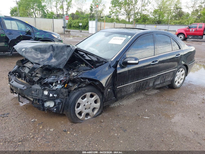 WDBRF81JX5F694498 2005 Mercedes-Benz C 240 Luxury 4matic photo 1