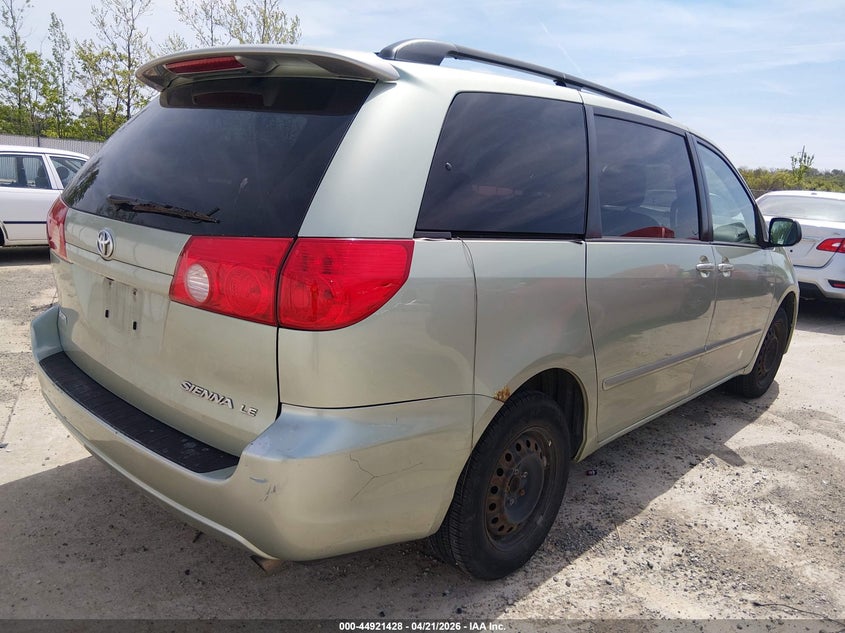 2009 Toyota Sienna Le
