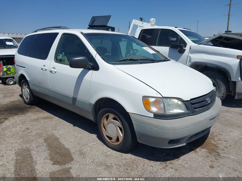 2001 Toyota Sienna Le