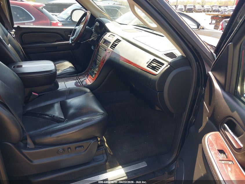 2007 Cadillac Escalade Standard