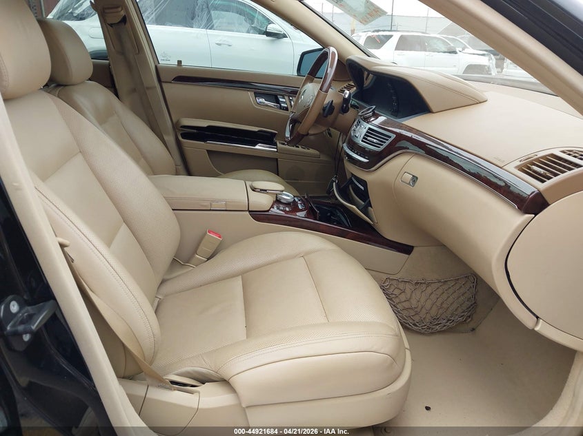 2011 Mercedes-Benz S 550