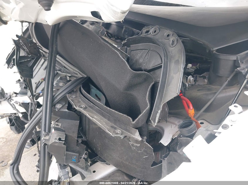 2022 Tesla Model X Dual Motor All-Wheel Drive VIN: 7SAXCBE56NF336463 Lot: 44921889