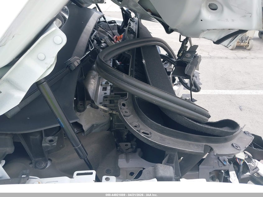 2022 Tesla Model X Dual Motor All-Wheel Drive VIN: 7SAXCBE56NF336463 Lot: 44921889