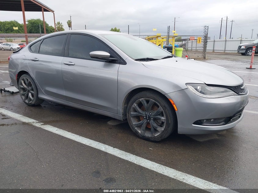 2016 Chrysler 200 S