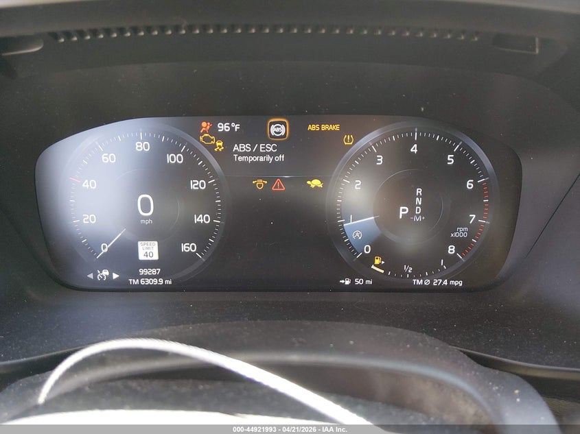 2021 Volvo Xc40 T5 Momentum VIN: YV4162UKXM2576910 Lot: 44921993