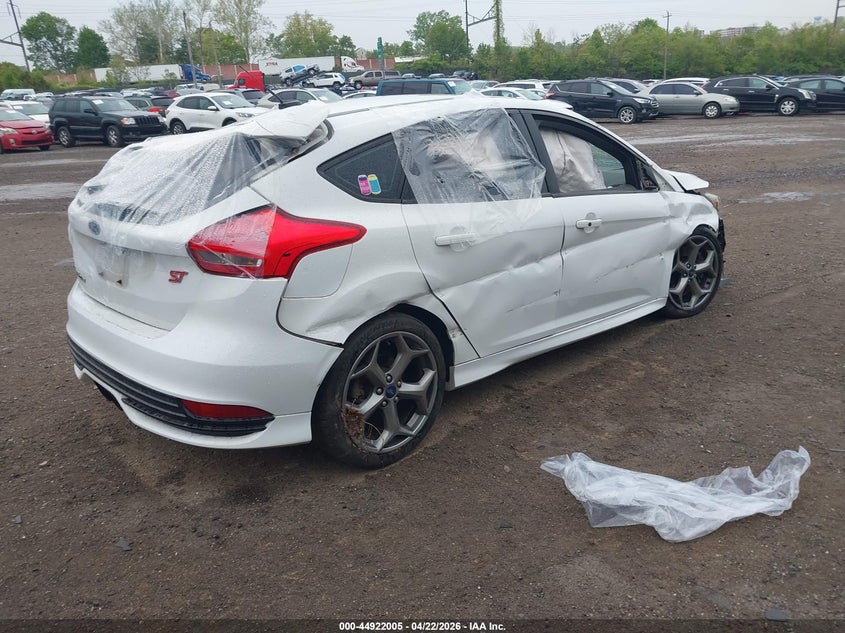 Vin: 1fadp3l92hl305699, lot: 45419384, ford focus st 20174