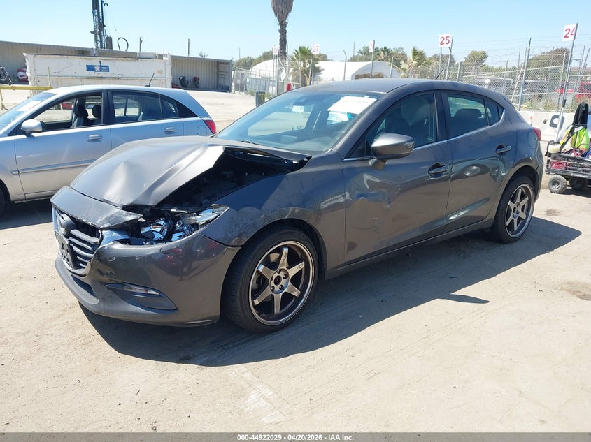 2018 Mazda Mazda3 Touring