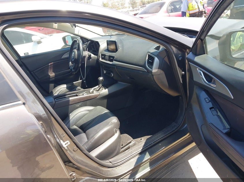 2018 Mazda Mazda3 Touring