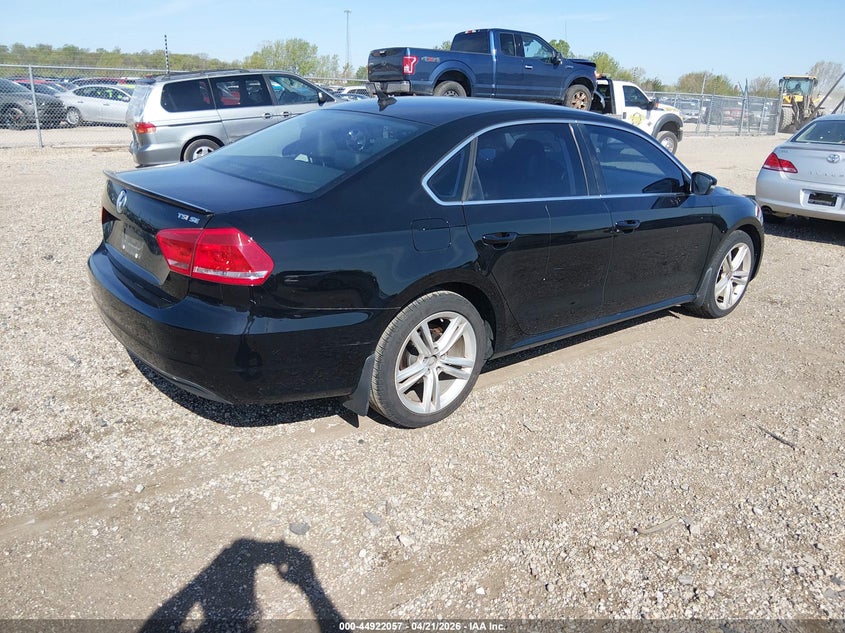 2014 Volkswagen Passat 1.8T Se