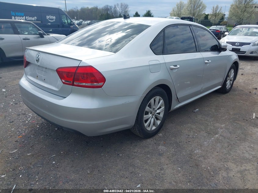2013 Volkswagen Passat 2.5L Wolfsburg Edition