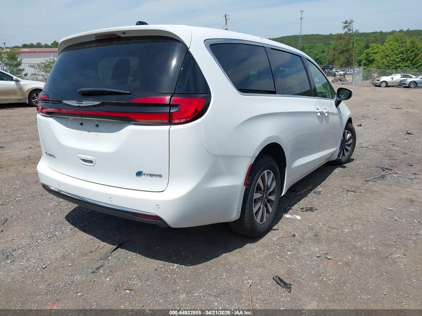 2023 Chrysler Pacifica Hybrid Touring L