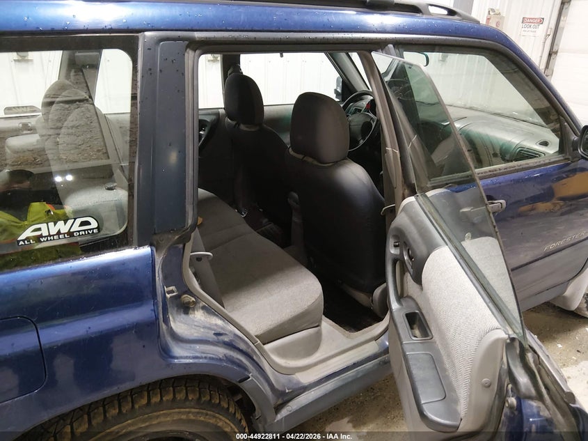 2001 Subaru Forester L VIN: JF1SF63571G768073 Lot: 44922811