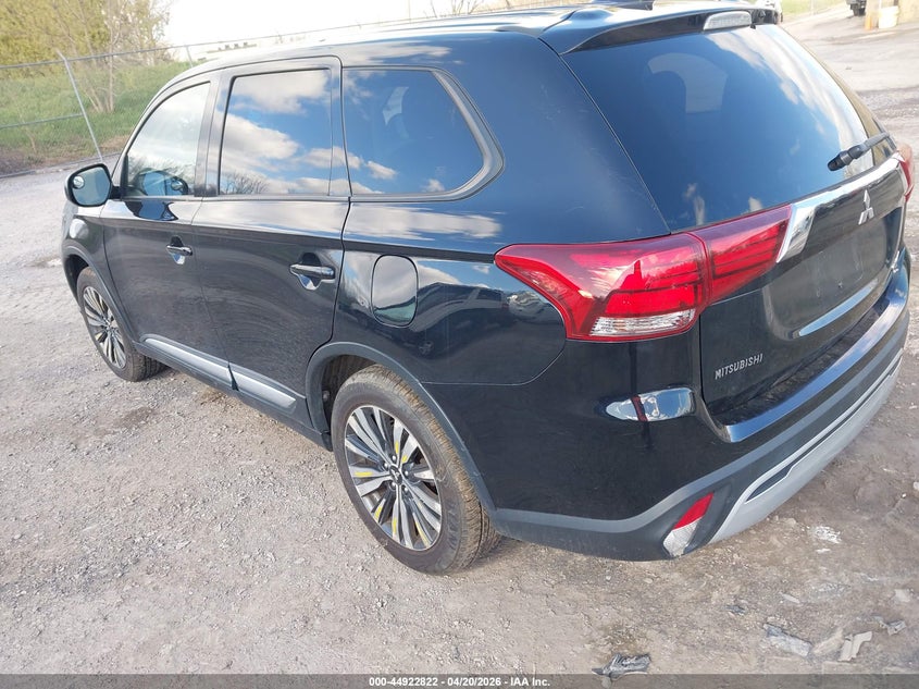 2019 Mitsubishi Outlander Es