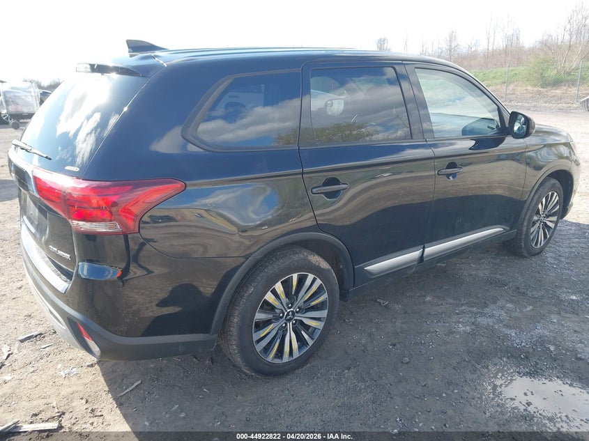2019 Mitsubishi Outlander Es