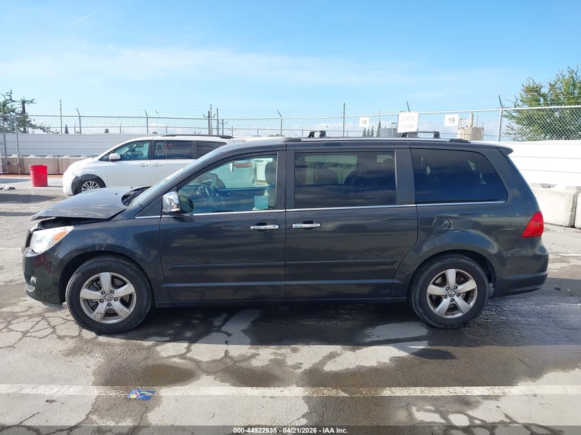 2012 Volkswagen Routan Sel Premium VIN: 2C4RVADG3CR164813 Lot: 44922935
