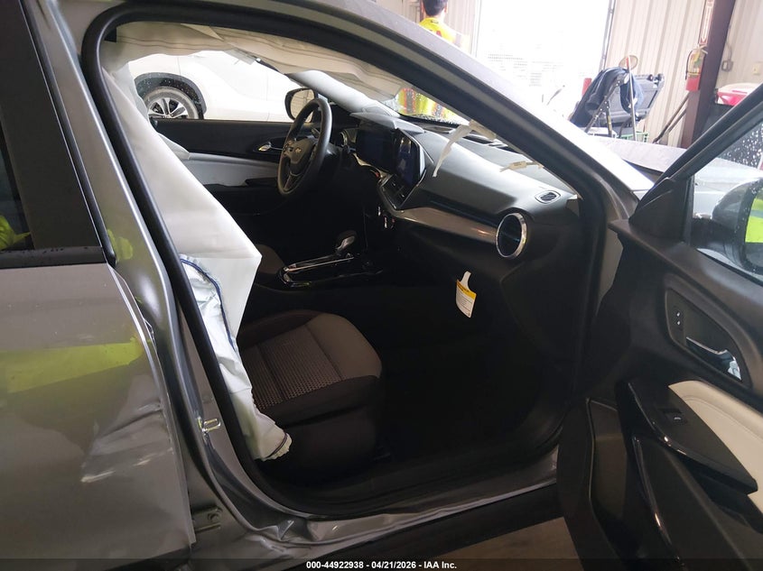 2026 Chevrolet Trax Fwd Lt