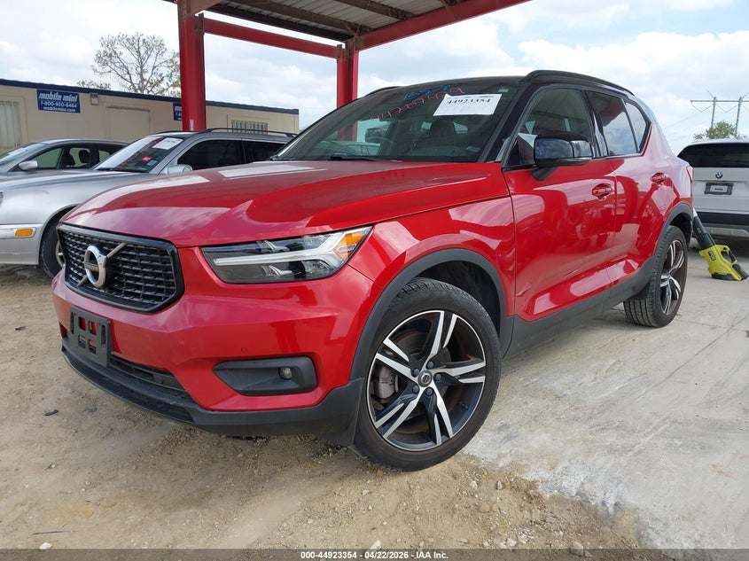 2020 Volvo Xc40 T5 R-Design