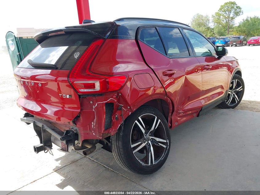 2020 Volvo Xc40 T5 R-Design