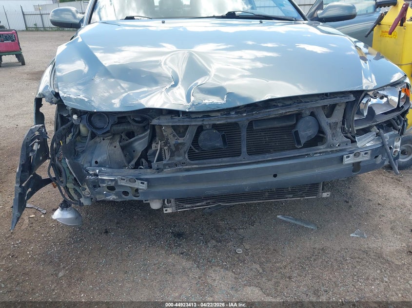 2002 Volvo S60 Awd VIN: YV1RH58DX22165897 Lot: 44923413