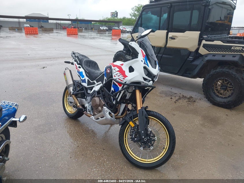 2025 HONDA CRF1100  (VIN: JH2SD15B2SK100449)