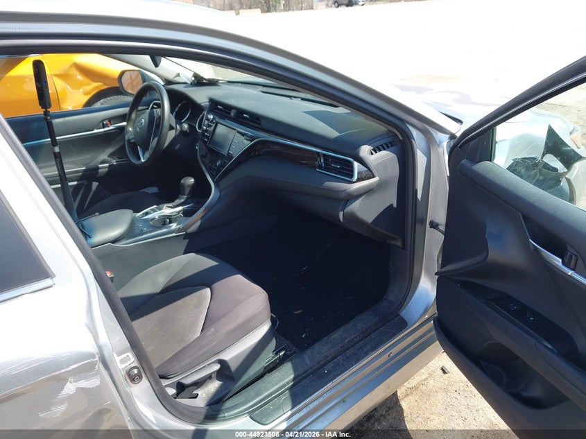 2018 Toyota Camry Hybrid Le