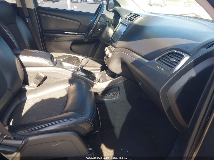 2018 Dodge Journey Crossroad