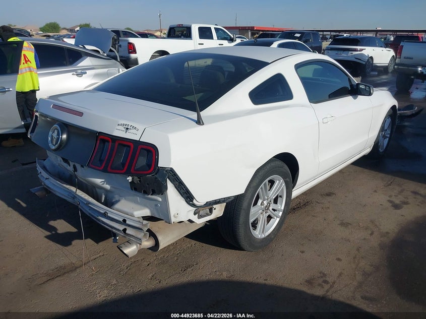 2014 Ford Mustang V6