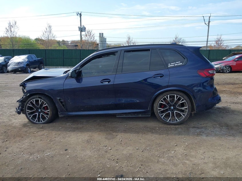 VIN: 5YMJU0C07N9M90127 2022 BMW X5 M