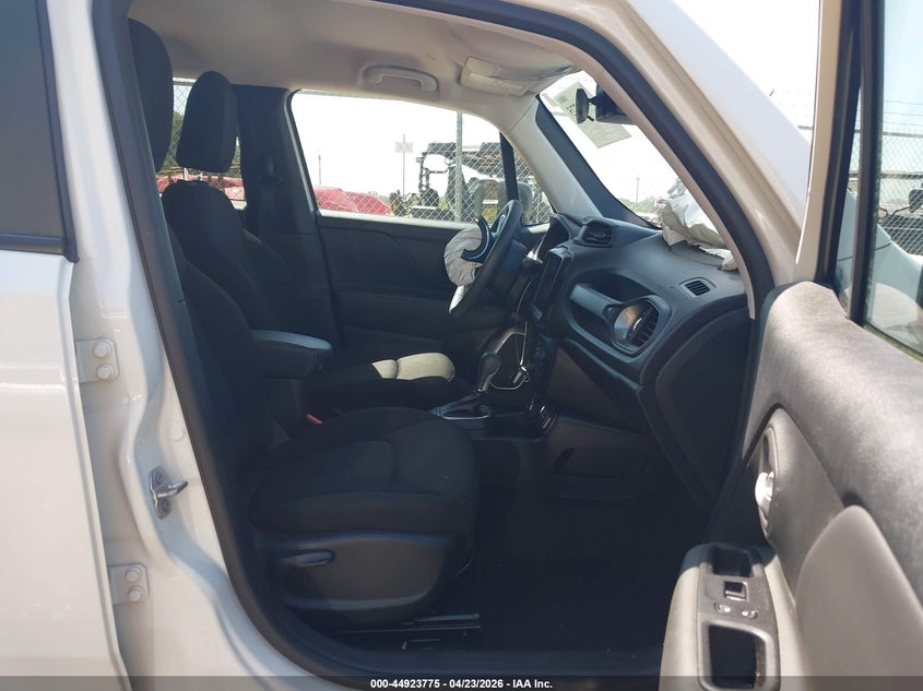 2023 Jeep Renegade Latitude 4X4