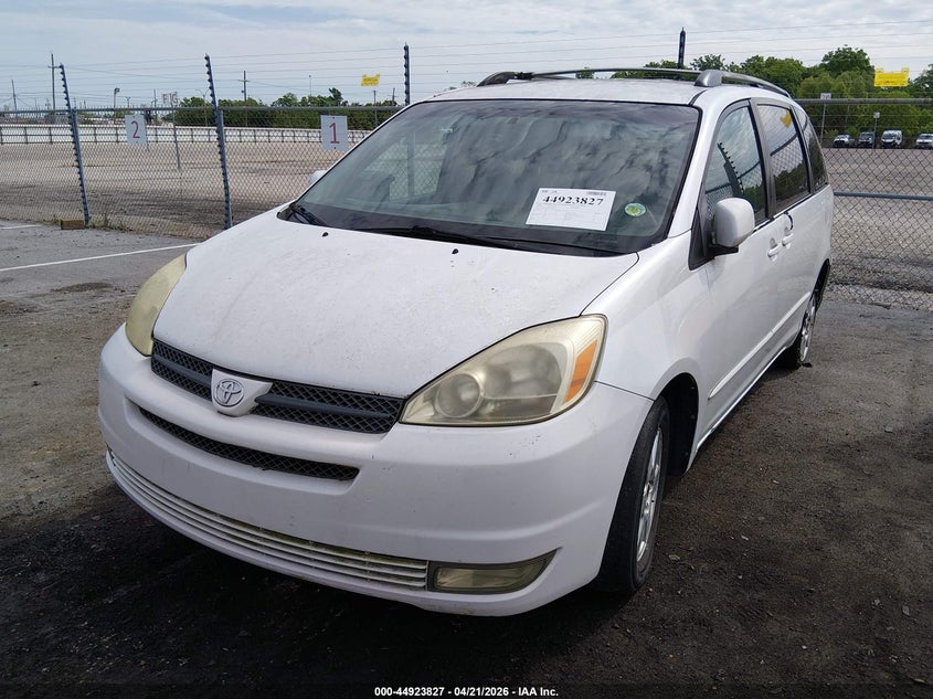 2004 Toyota Sienna Xle