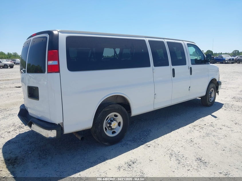 2025 Chevrolet Express Passenger Rwd 3500 Extended Wheelbase Lt
