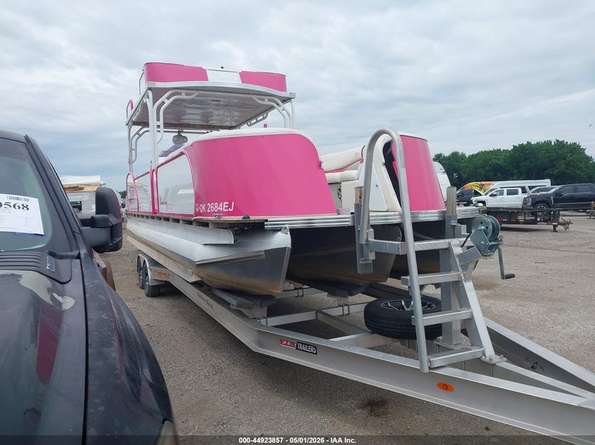 2021 * ALOHA 30' auction photo 1