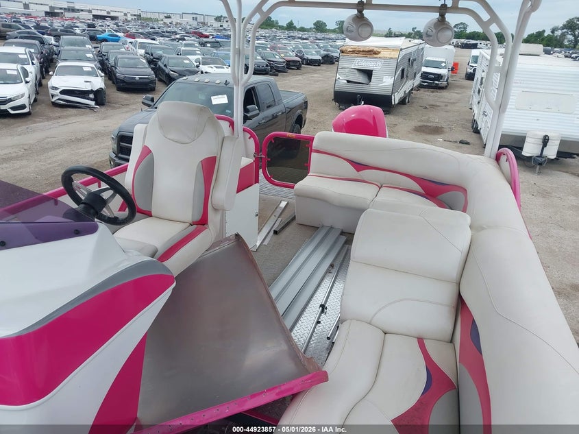 2021 * ALOHA 30' auction photo 5