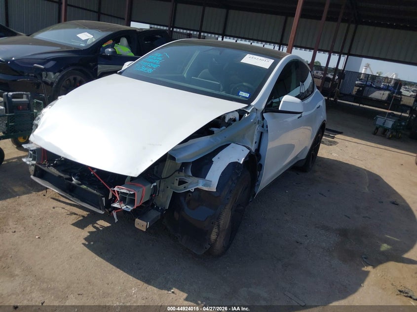 2026 Tesla Model Y Premium Rear-Wheel Drive/Standard Rear-Wheel Drive 7SAYGDED9TA439656 photo 1