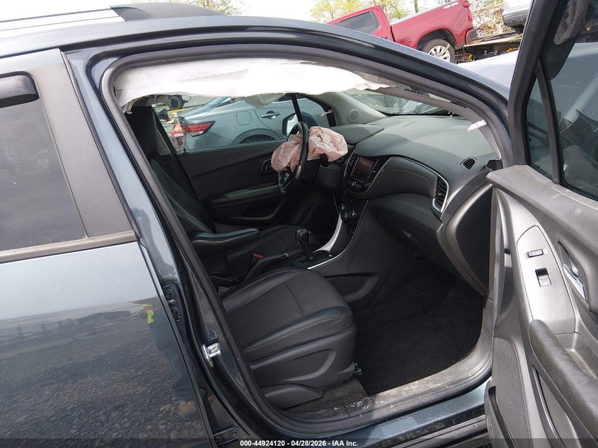 2021 CHEVROLET TRAX auction photo 5