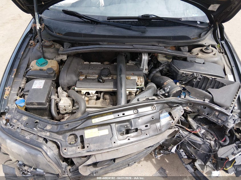 2002 Volvo S60 T5 VIN: YV1RS53D122166686 Lot: 44924192