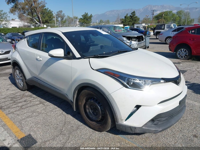 2019 TOYOTA C-HR LE